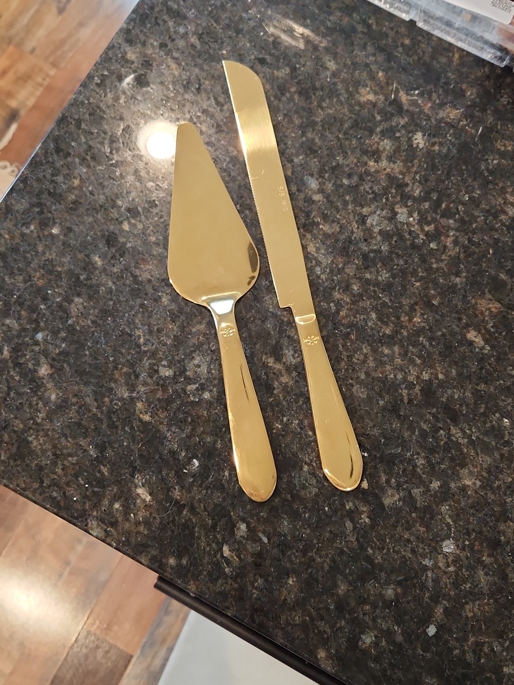 Cake Cutting Set Gold Knife And Server - Picture 2 of 4